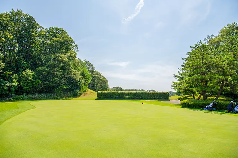 ゴルフ場のコース風景